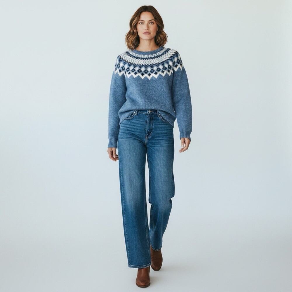LL Bean Sweater Womens Medium Blue 100% Lambswool Fair Isle Nordic Lambs Wool